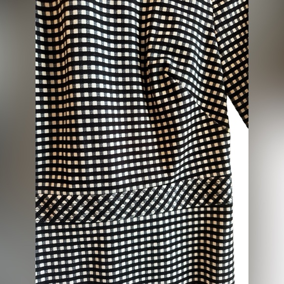 Banana Republic Size 8 Women’s Bi-Stretch Sheath dress - Picture 3 of 3